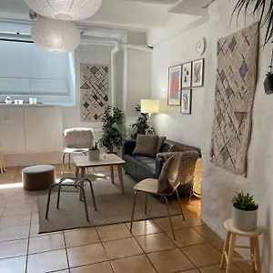  Hostel Nomad Cave Schweden
