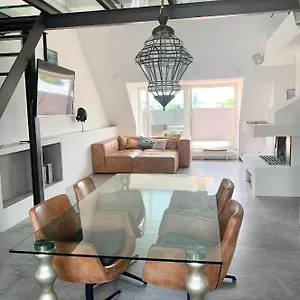  Apartment Schoene Dachgeschoss-maisonette Deutschland