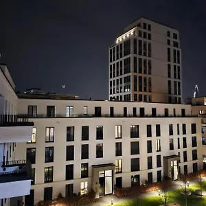  Apartment 3 2 Bathrooms 2 Toilets New Center Of Underground Parking Space Contactless Self Check-in Deutschland